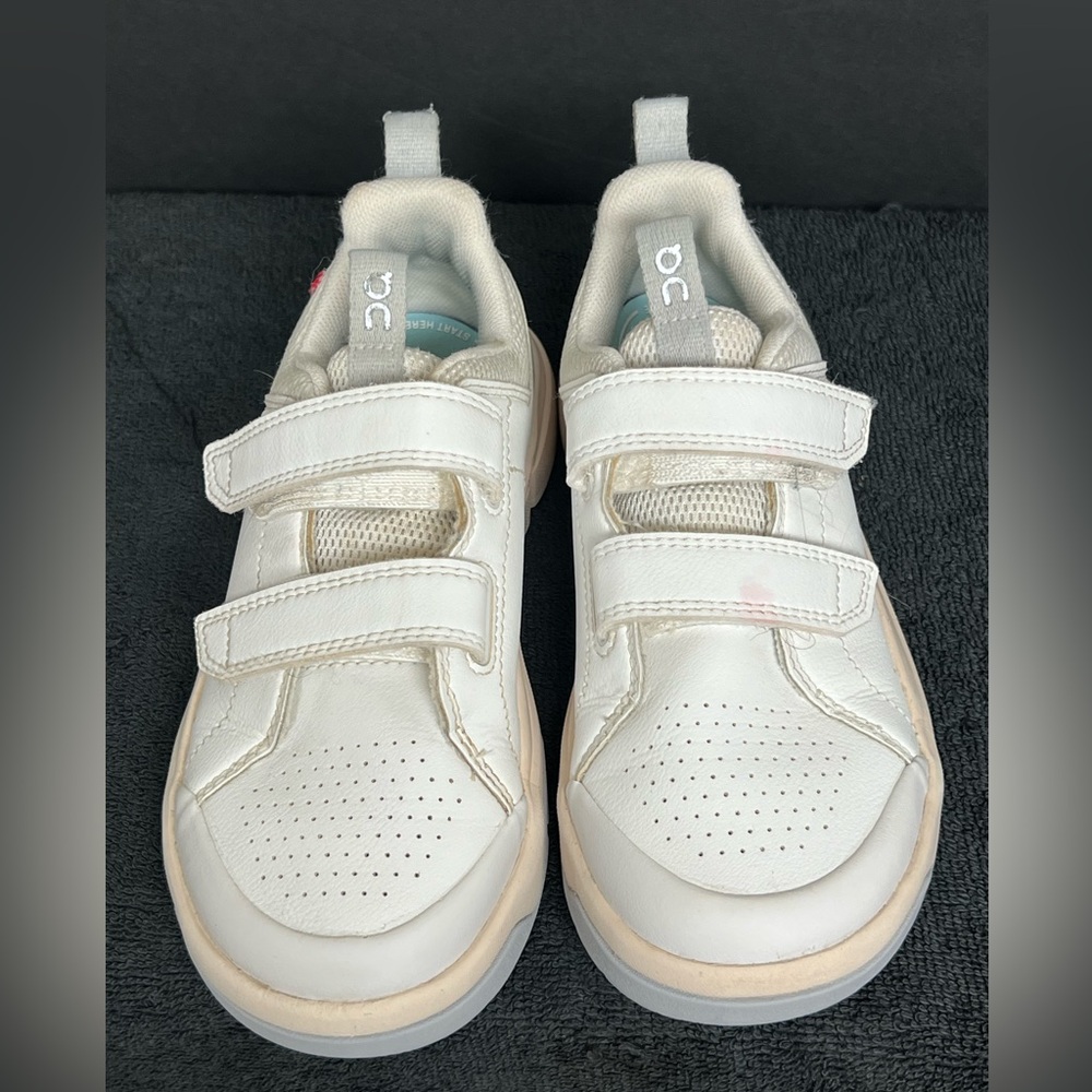 Size 13K Kids - On THE ROGER Kids - White / Glacier - EUC - Picture 6 of 10
